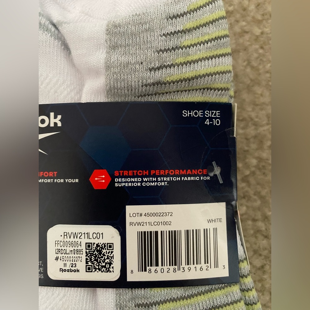 Women’s Reebok Socks - Picture 3 of 3